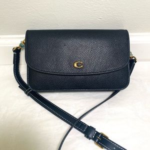 NWOT Coach Pebble Leather Crossbody With A Long Strap Black Classic Style